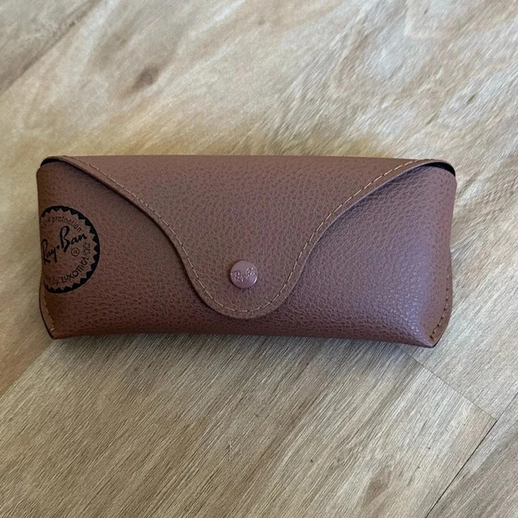 RAY BAN GLASSES CASE - Picture 1 of 2